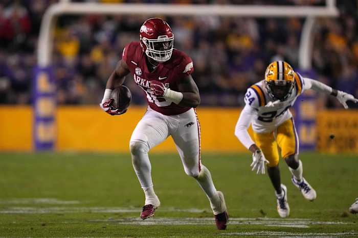 Arkansas WR Treylon Burks runs after catch